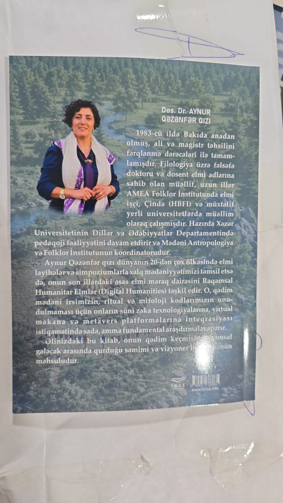 Azərbaycanlı alimdən folklorşünaslıq və rəqəmsal humanitar elmlərə yeni töhfə (FOTO)